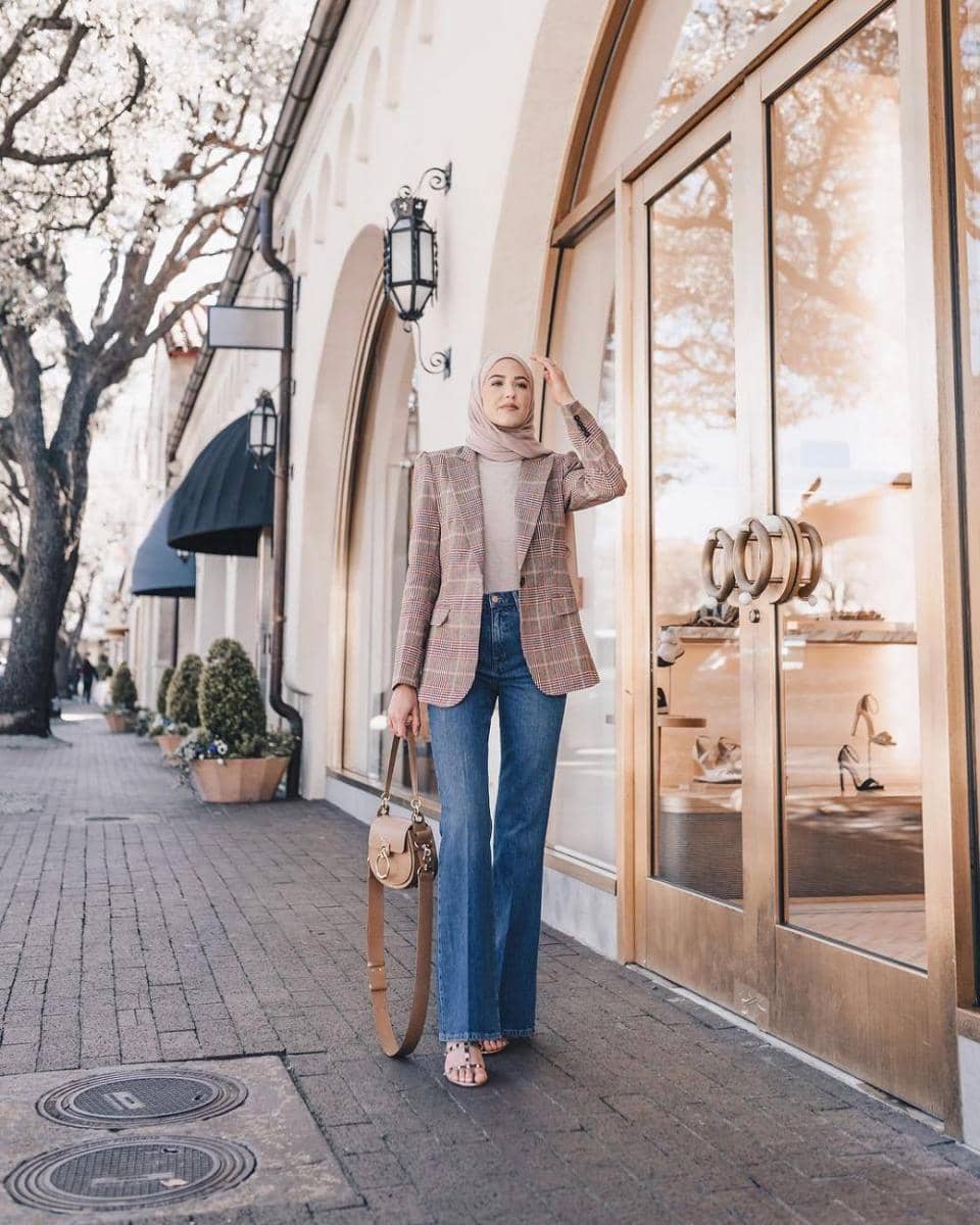 instagram.com/withloveleena