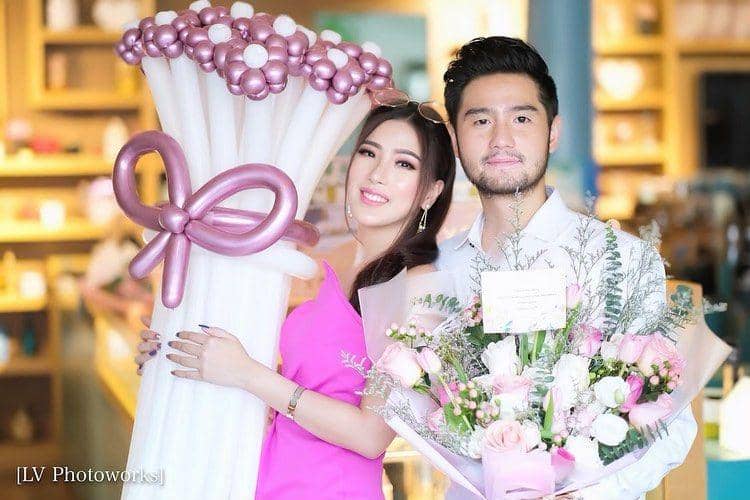 instagram.com/angela.tee