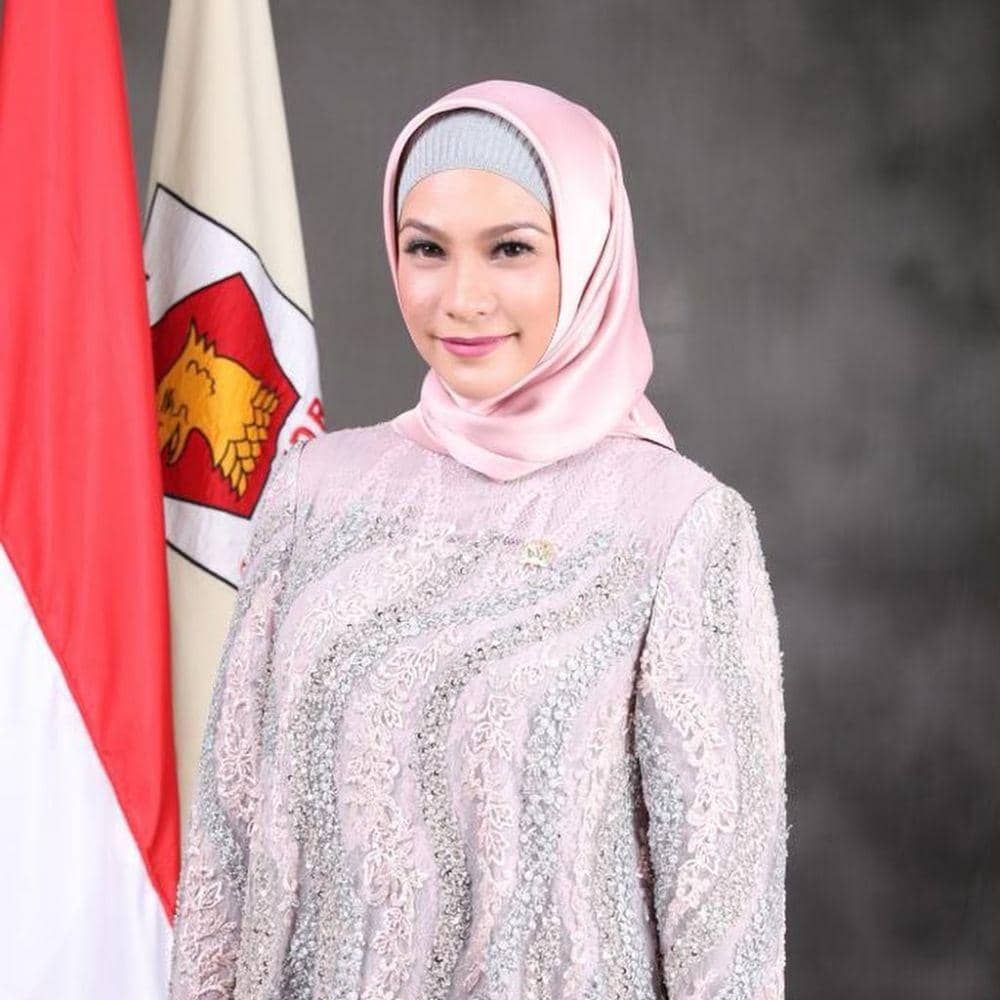 instagram.com/rachelmaryams