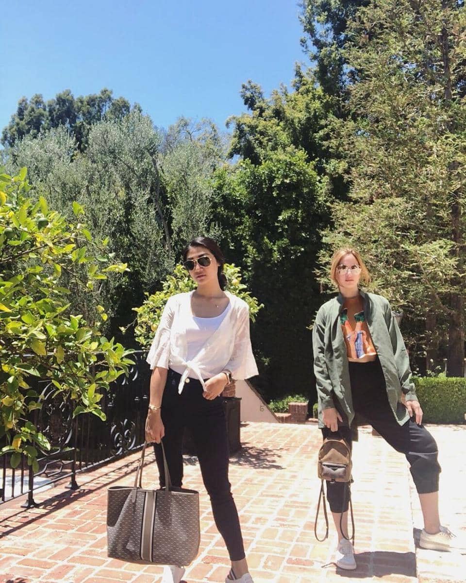 instagram.com/theresawienathan