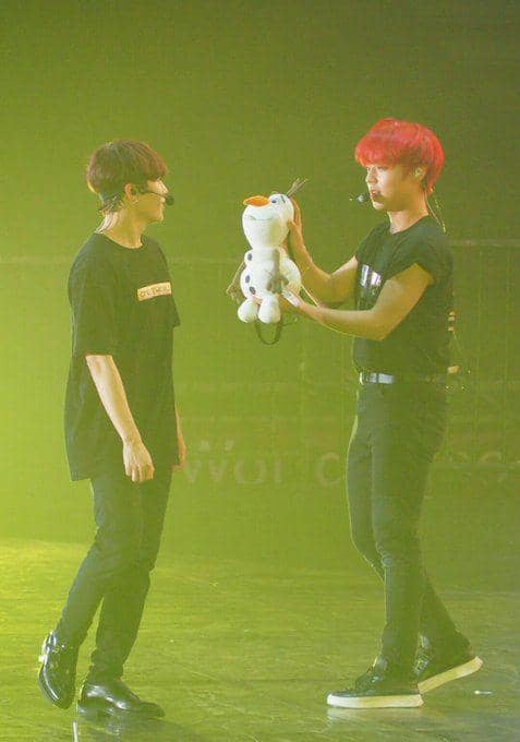 twitter.com/hooniepuff