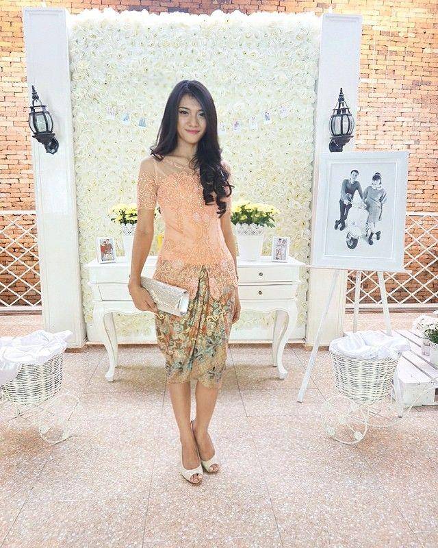 instagram.com/anissaaziza