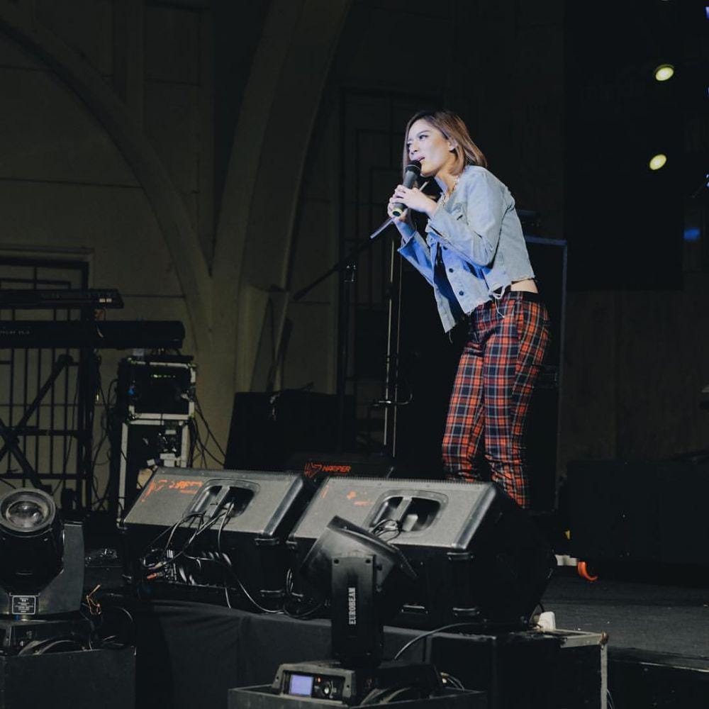 instagram.com/harlyvalen