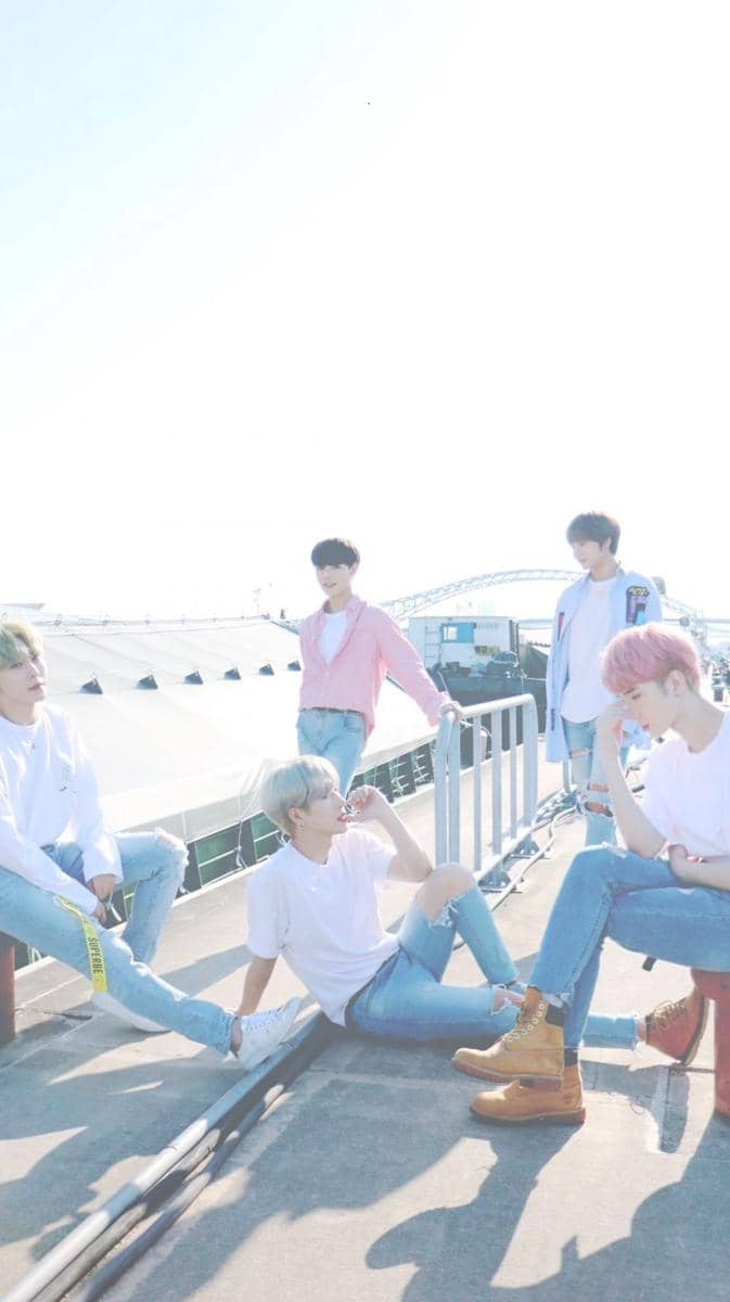 Twitter.com/@LAM_twt