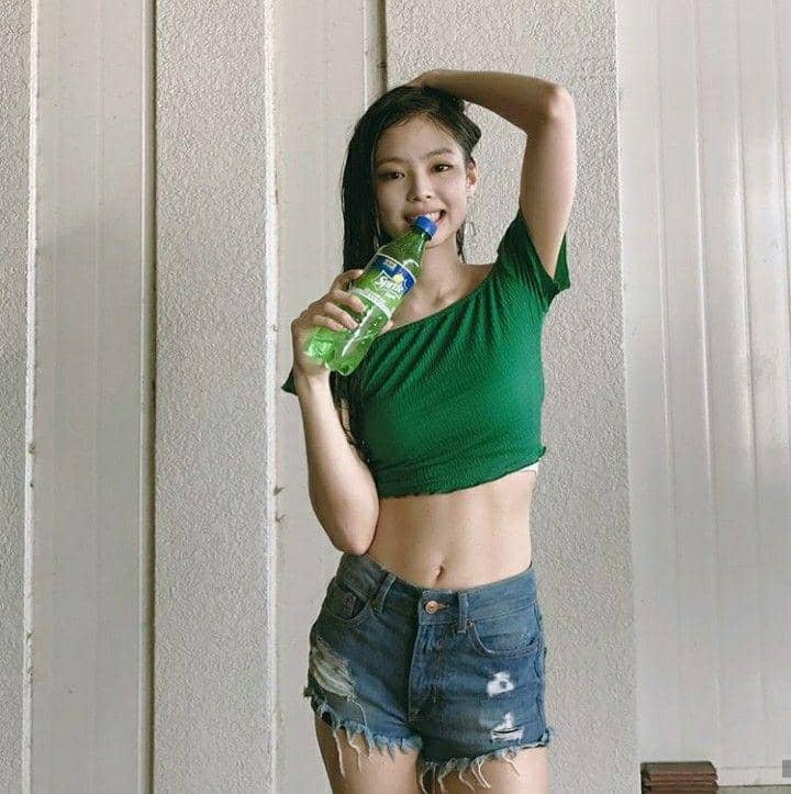 instagram.com/jennierubyjane