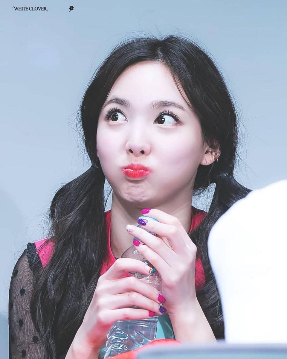 Instagram.com/twnayeon