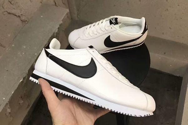 Flickr.com/世界名牌衣服網站！賣家小妹 小妹