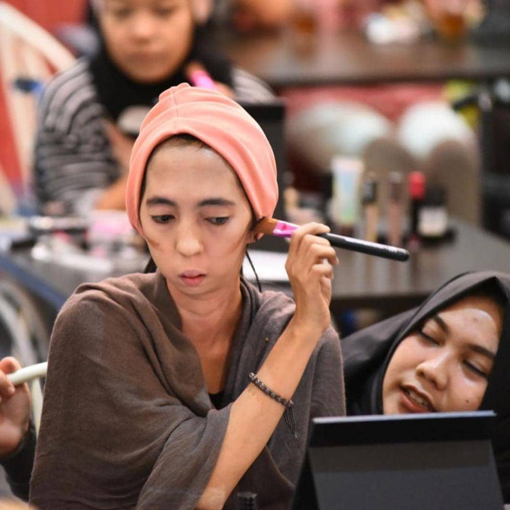 instagram.com/lipstickuntukdifabel