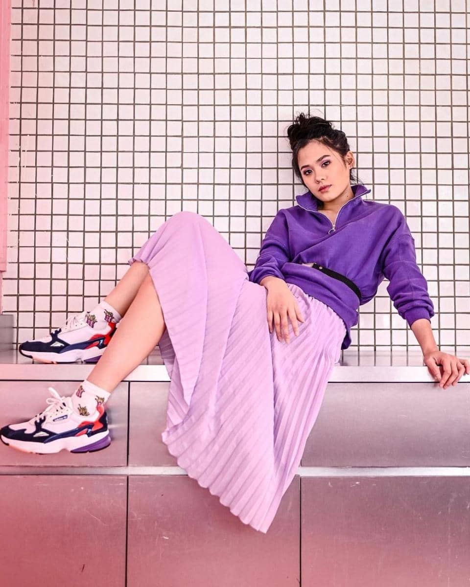 instagram.com/sherlysheinafia