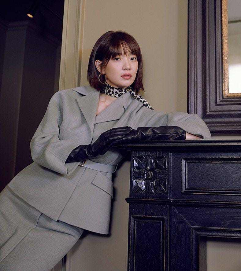 instagram.com/illusomina