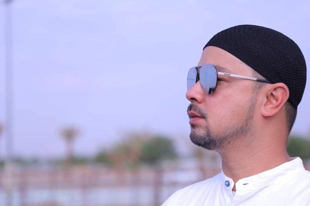 Instagram.com/esqtours