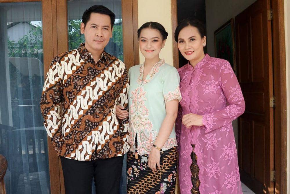 instagram.com/anariana27