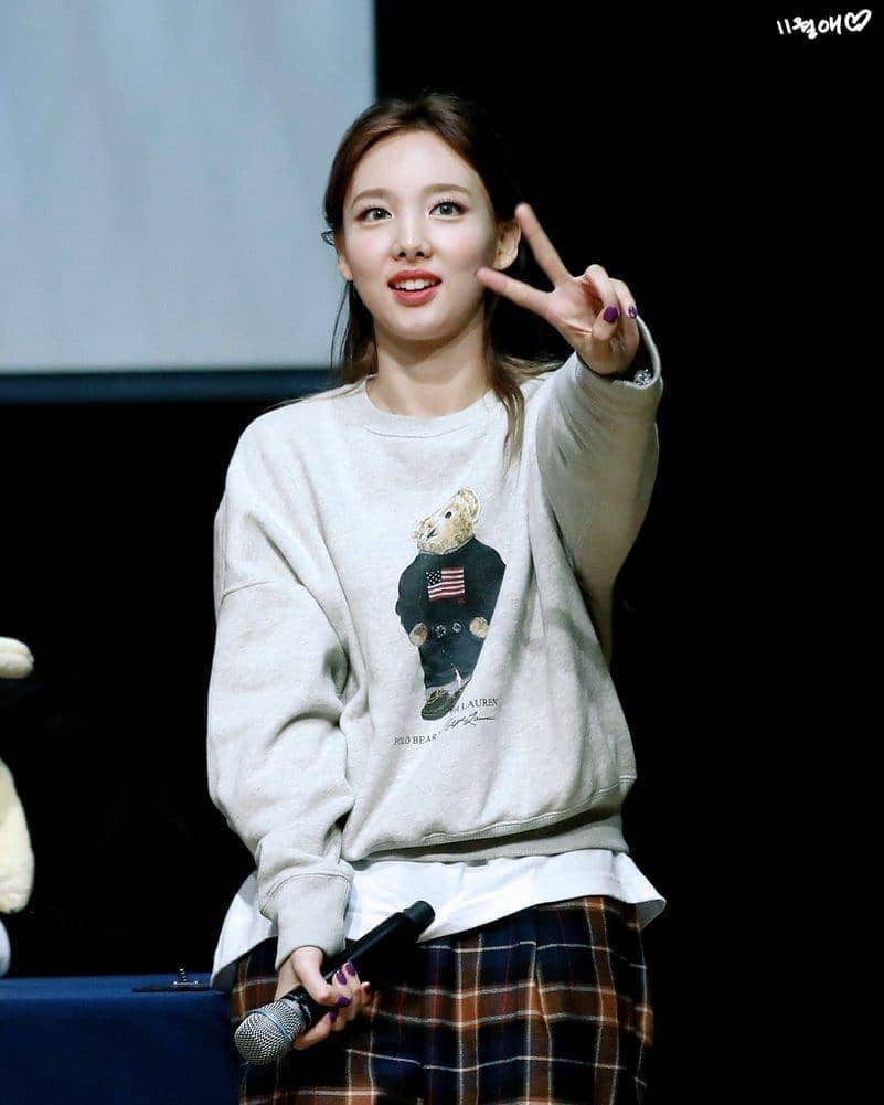 Instagram.com/imnayeondaily