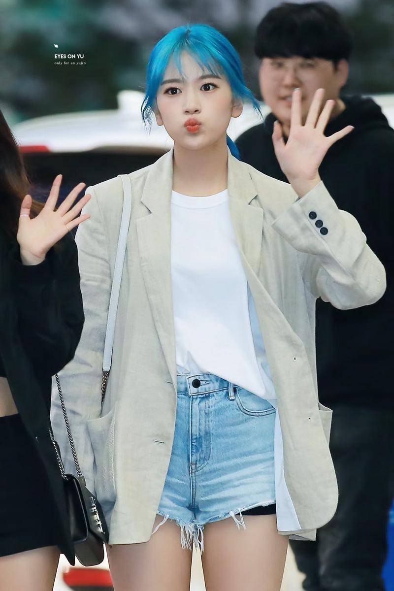 twitter.com/eyesonyou_ayj