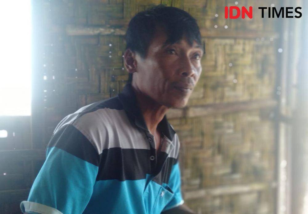 Salah satu nelayan Pantai Samas, Mugari.IDN Times/Daruwaskita