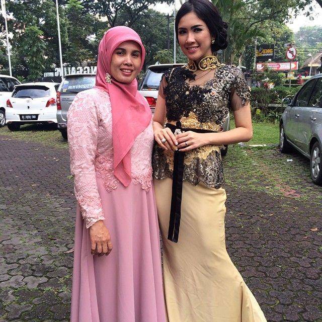 instagram.com/syntiafitriyani