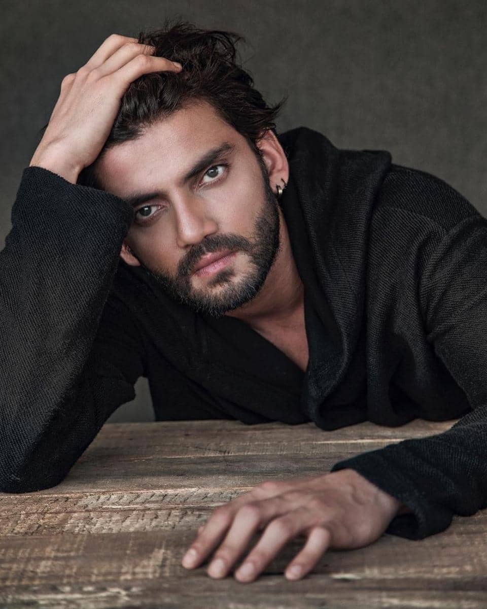 instagram.com/iamzahero