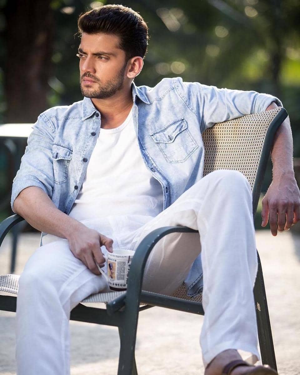 instagram.com/iamzahero