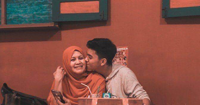 Intip 10 Potret Sayangnya Ajil Ditto pada Mamanya, Bikin Meleleh!