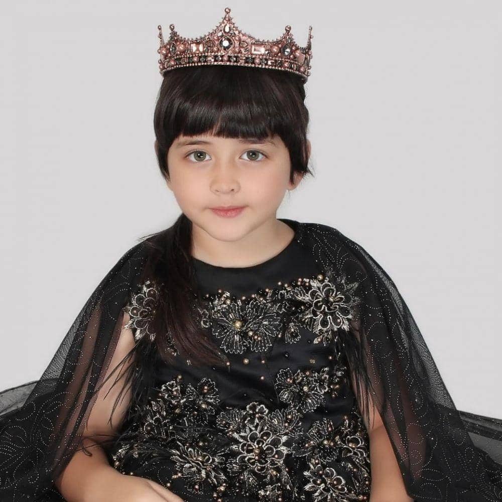 instagram.com/ciara_nadine_brosnan