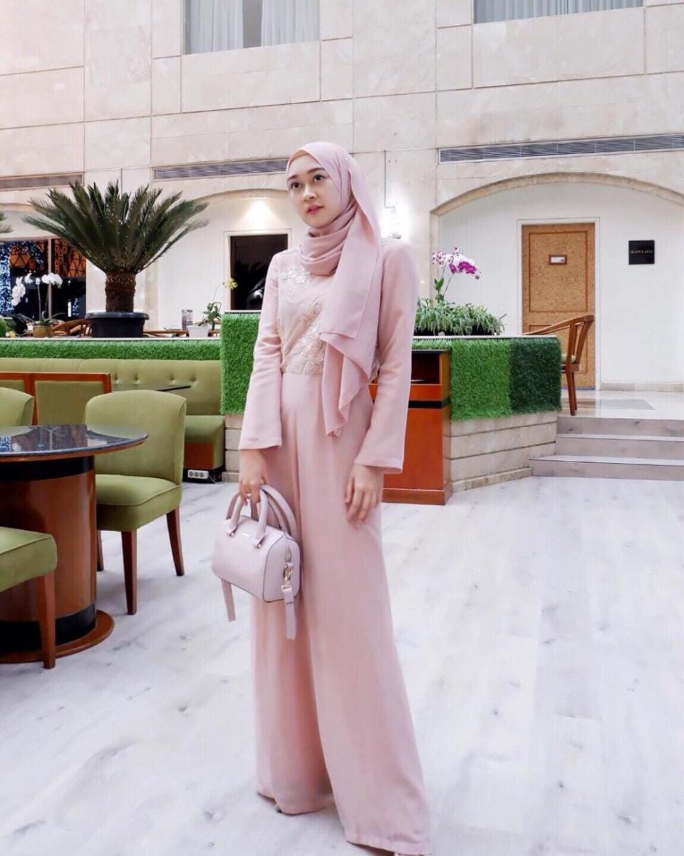 instagram.com/ellennitaa