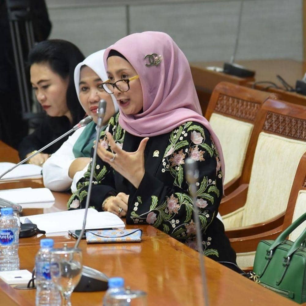 instagram.com/desyratnasarifans