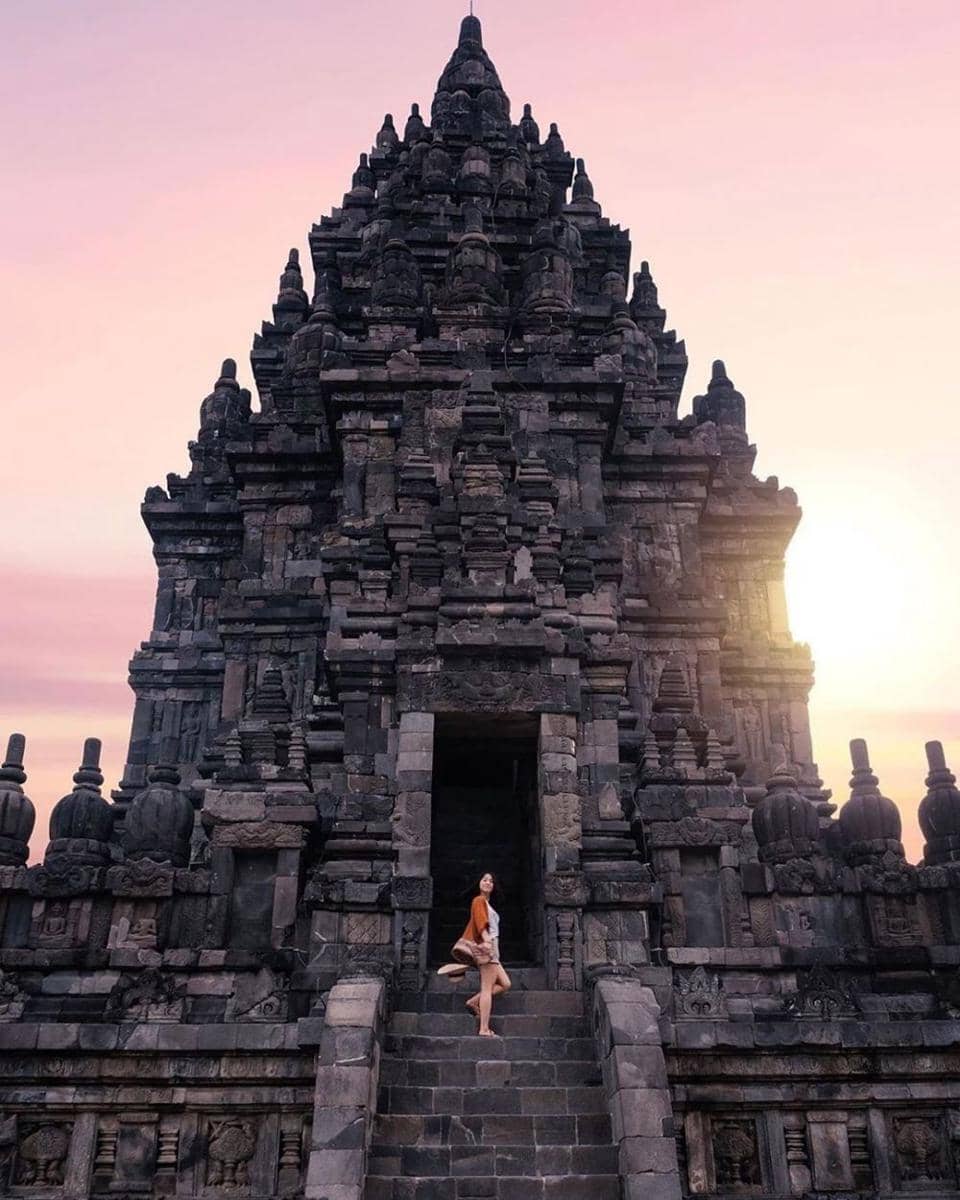 instagram.com/airasia_bhsindonesia