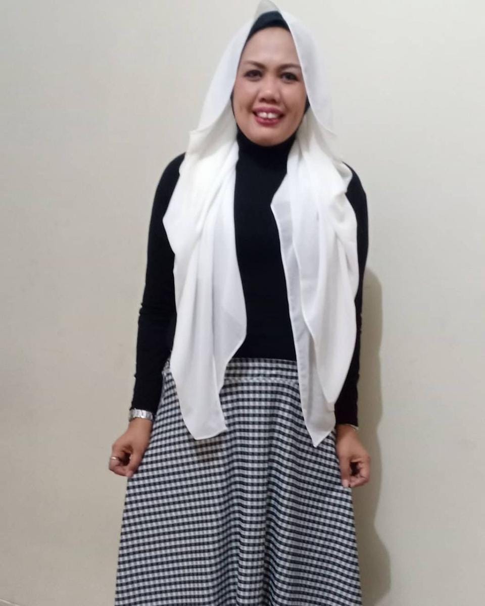 instagram.com/ellysugigi_real_