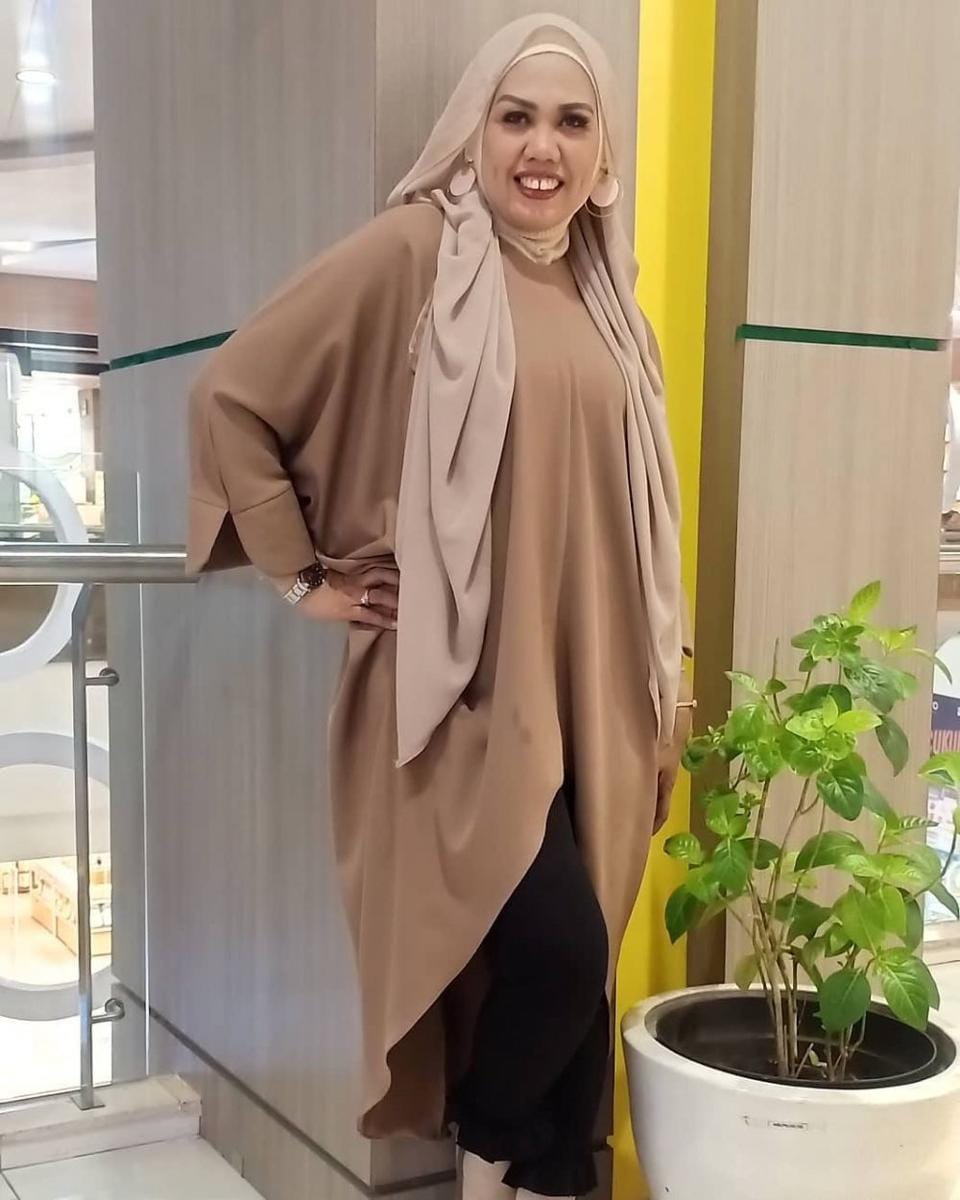 instagram.com/ellysugigi_real_