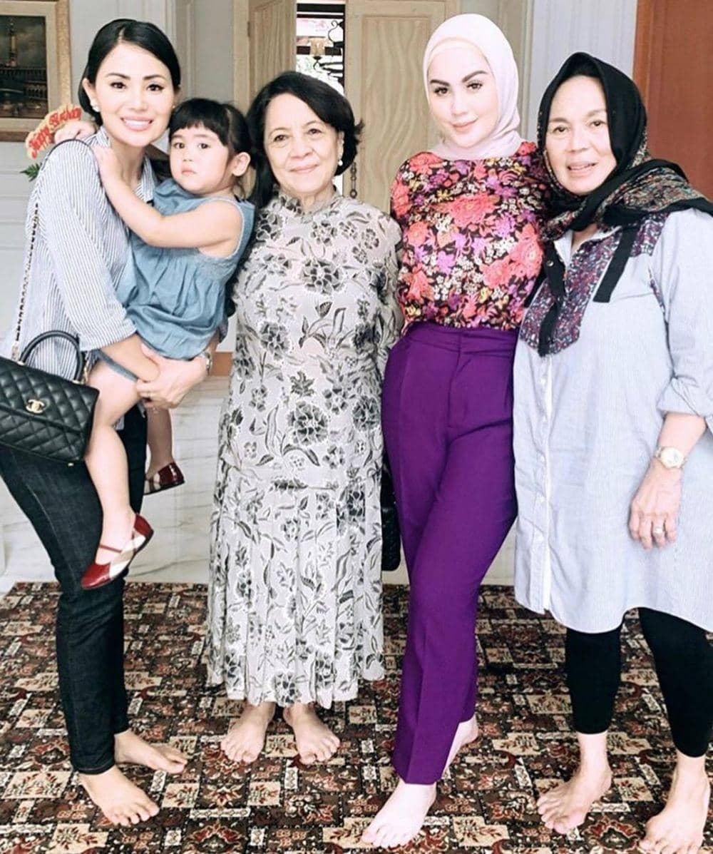 Instagram.com/jeje.dunn