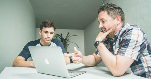 unsplash.com/neonbrand