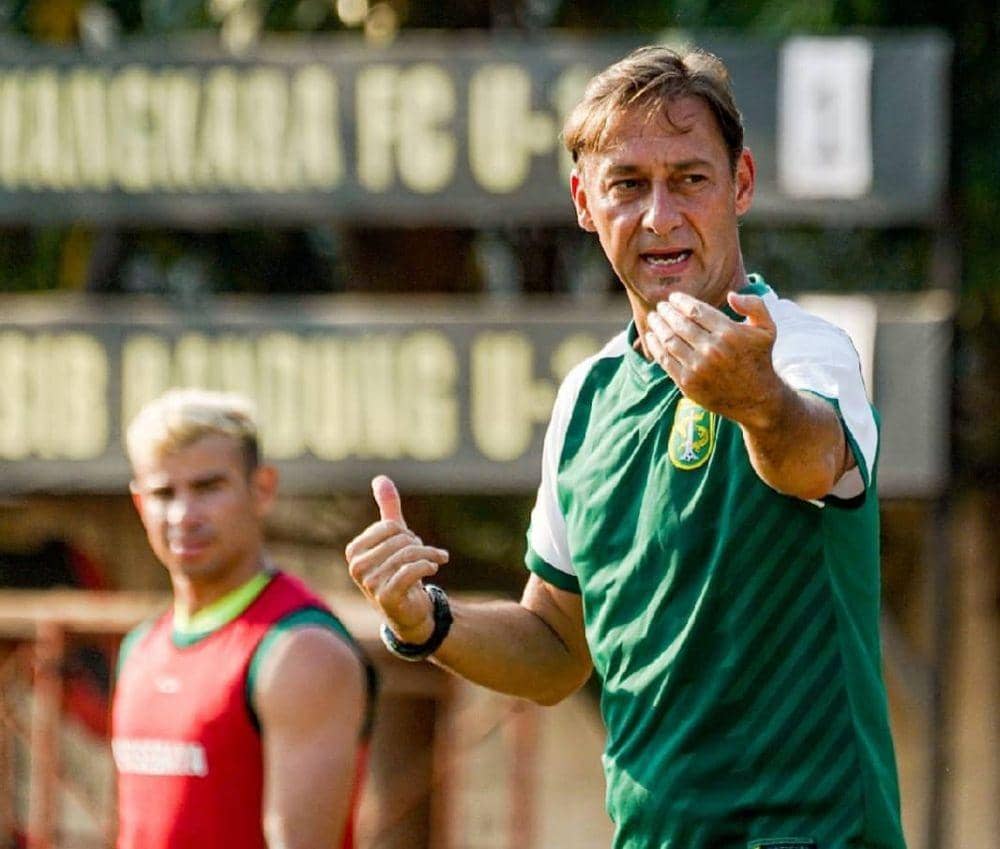 Instagram.com/@officialpersebaya