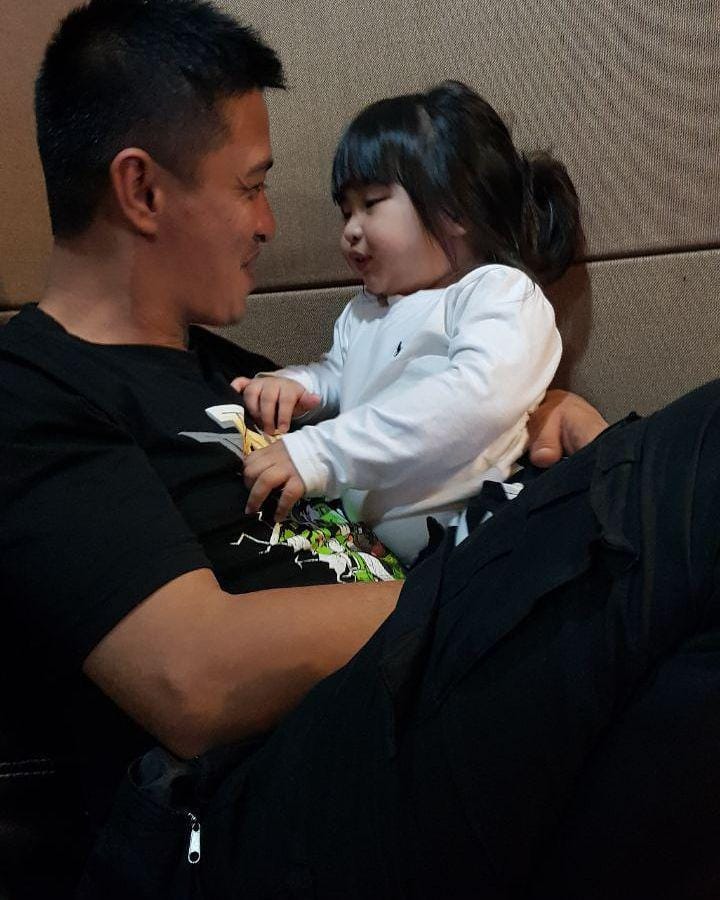 Instagram.com/ezayayang