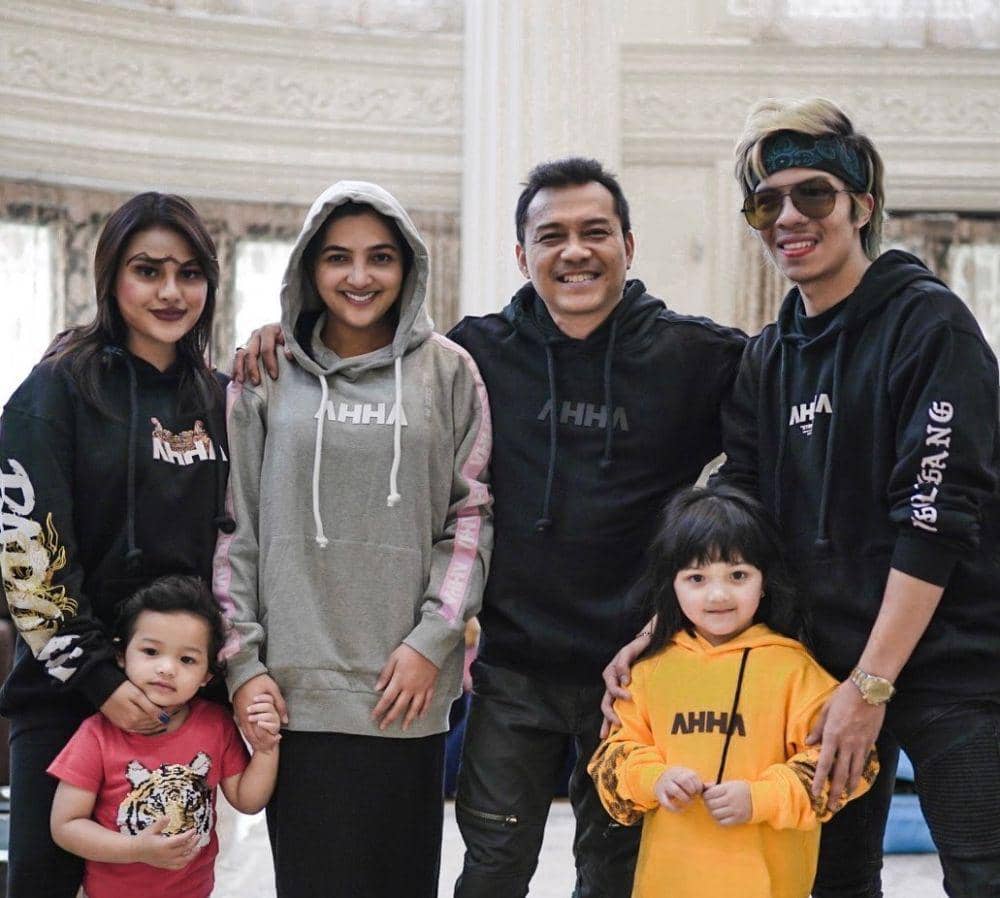 instagram.com/attahalilintar