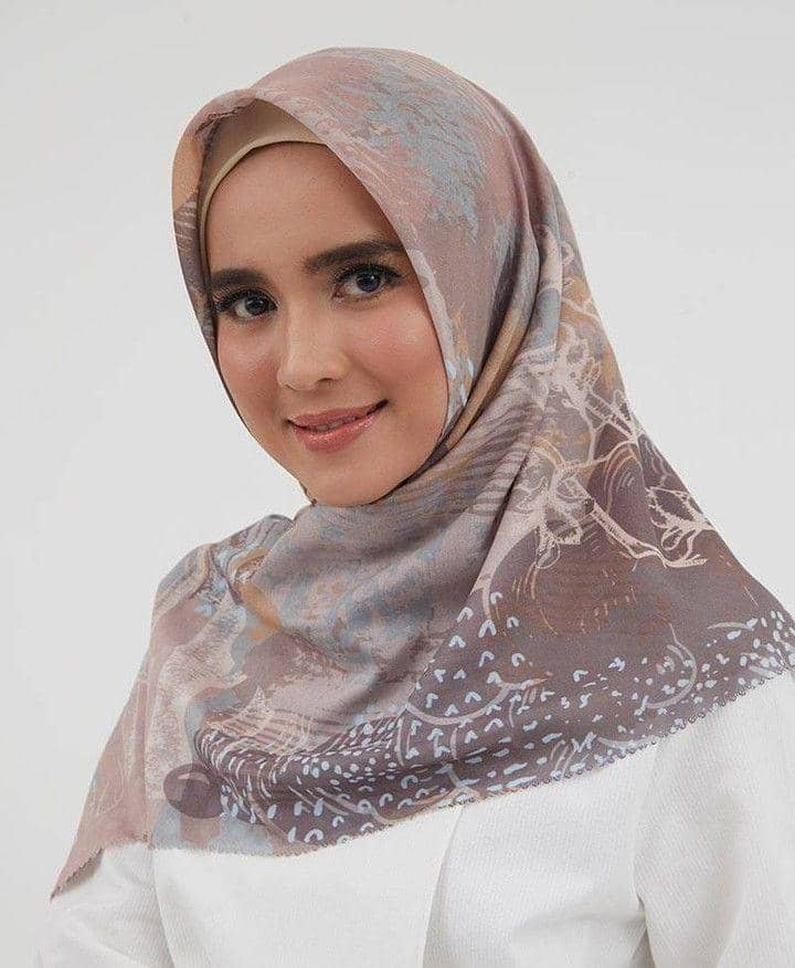 instagram.com/hijabenka