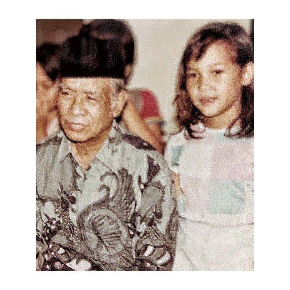 Instagram.com/mieke_amalia