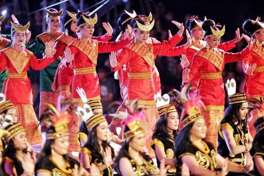 Instagram.com/f8makassar