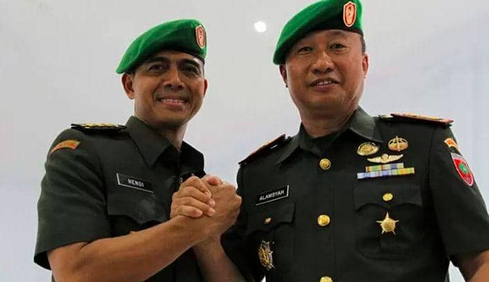 (Kolonel Hendi <kiri> dan Kolonel Infantri Alamsyah <kanan>) ANTARA FOTO/Jojon