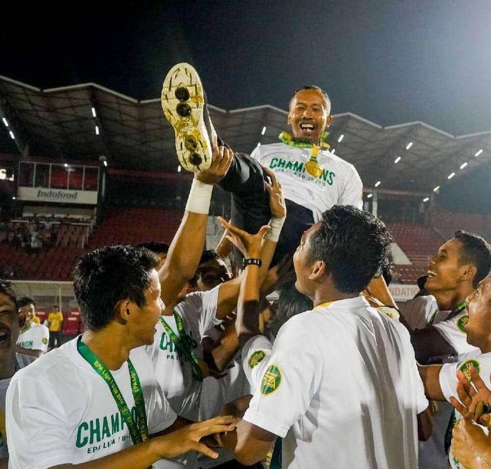 Instagram.com/@officialpersebaya