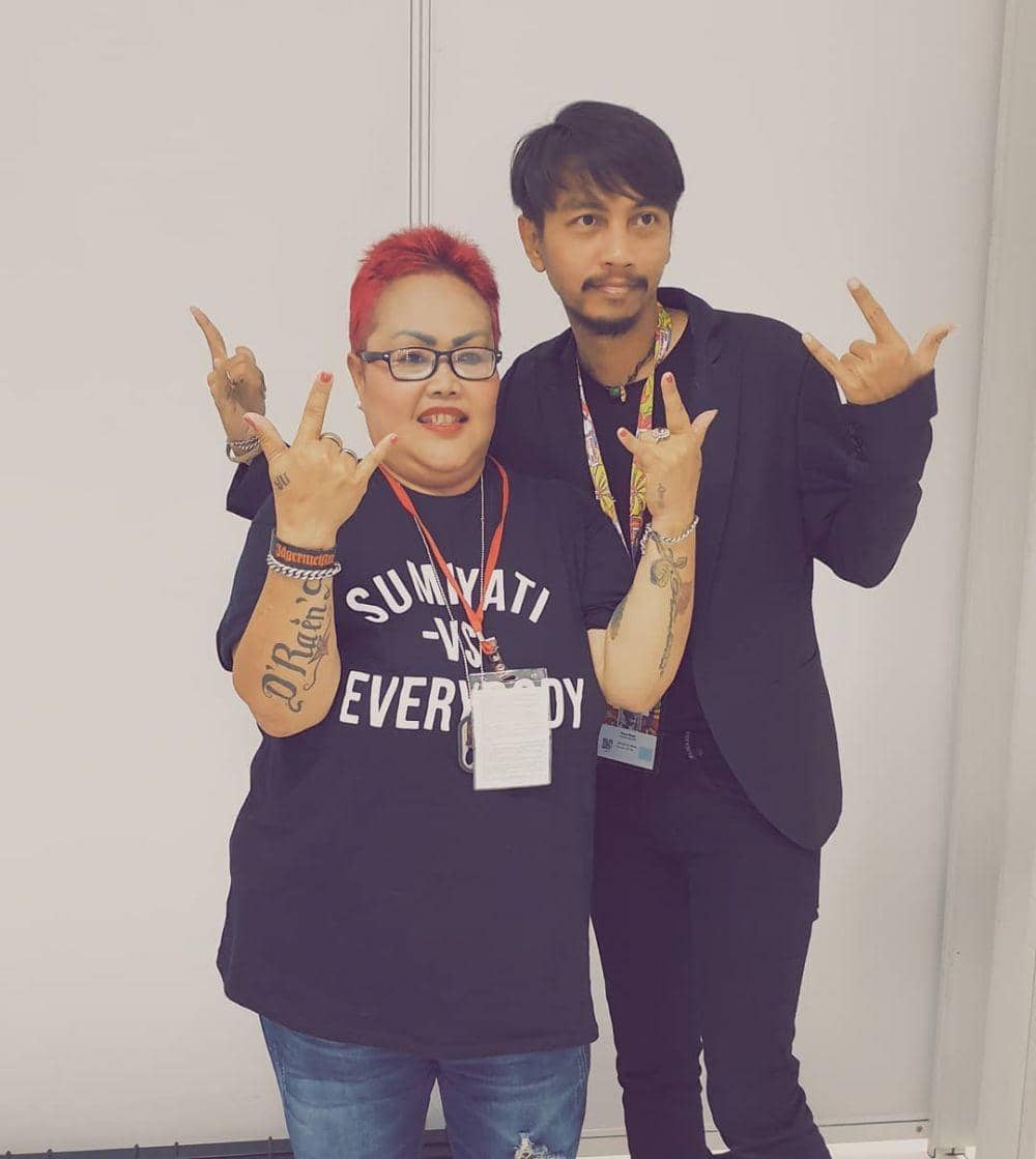 instagram.com/budesumiyati