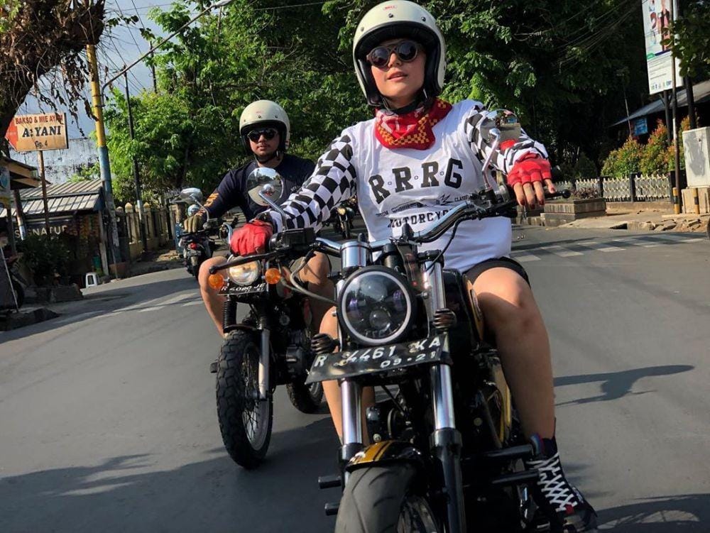 instagram.com/popsovia