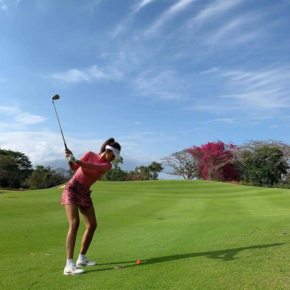 instagram.com/farahquinnofficial