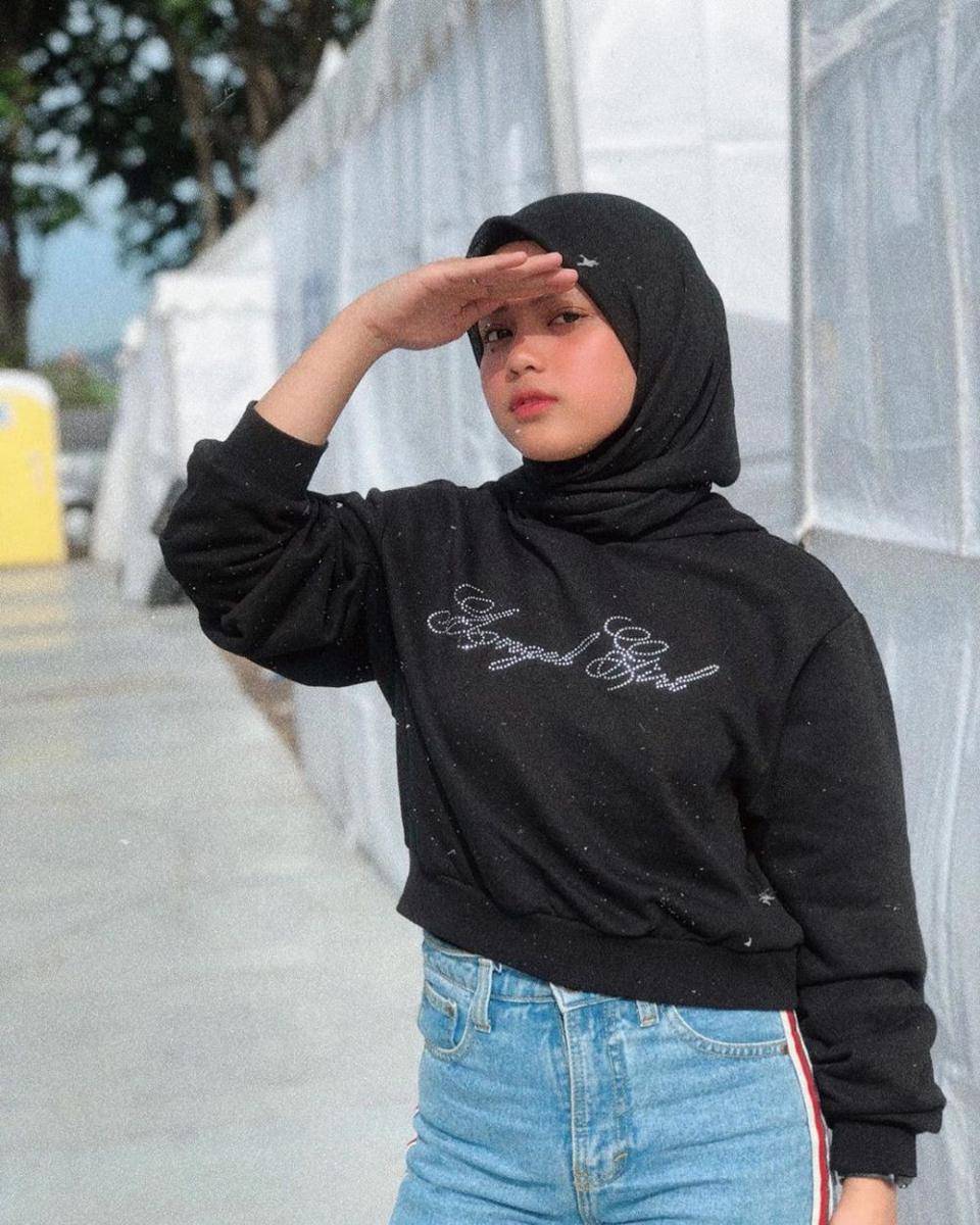 instagram.com/da4_putri03