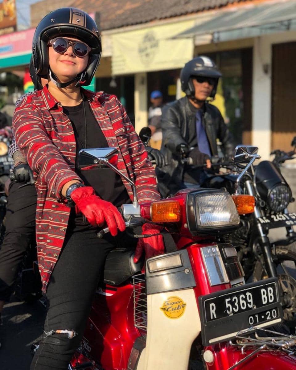 instagram.com/popsovia