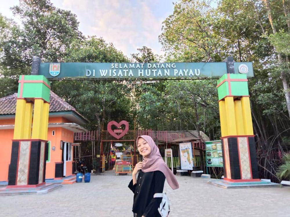 instagram.com/evamyln_