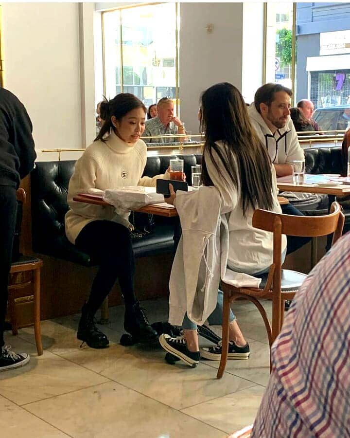 instagram.com/jennie.rubyjennie