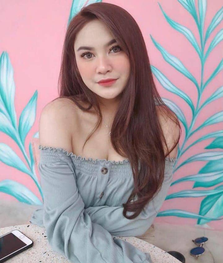 instagram.com/mahaliniraharja