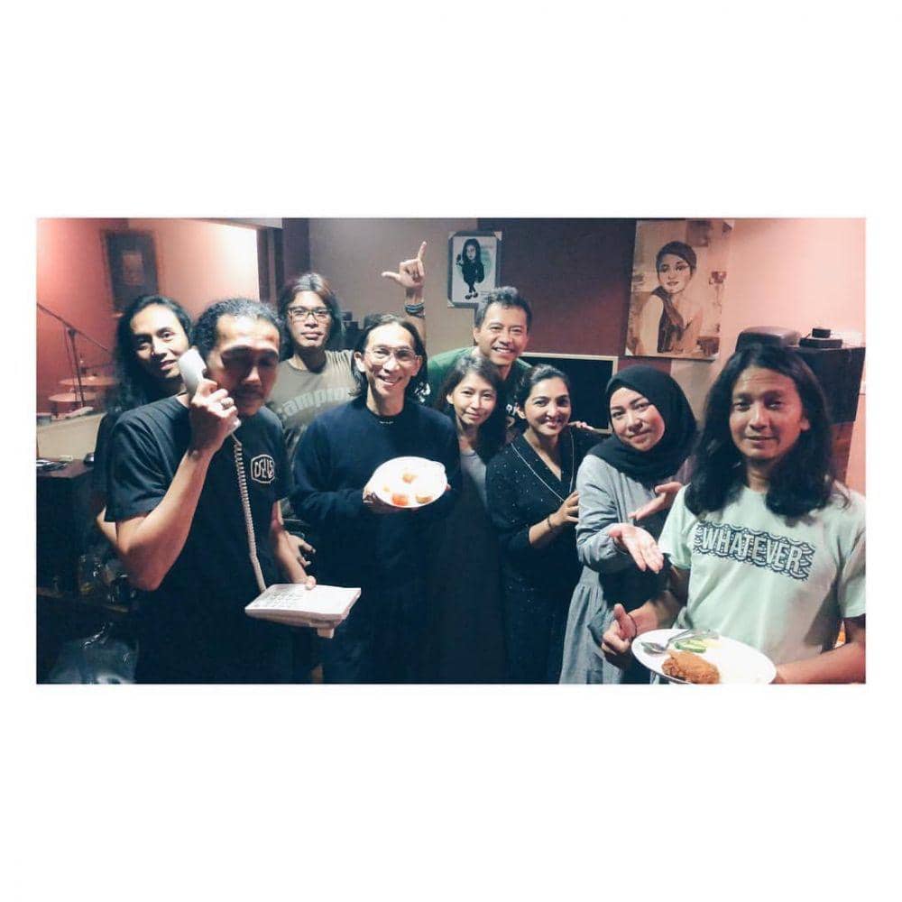 instagram.com/melly_goeslaw