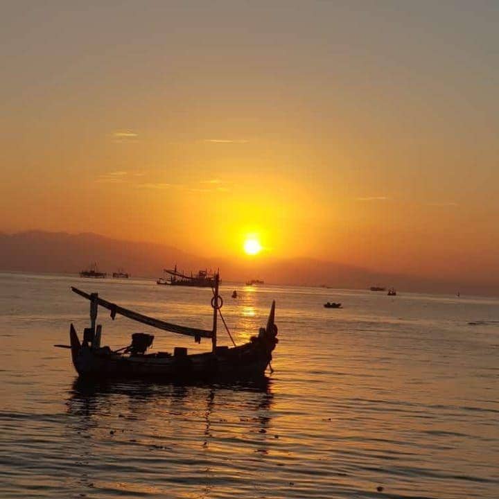 instagram.com/aantie_