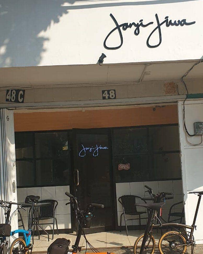 instagram.com/radityo_aryo